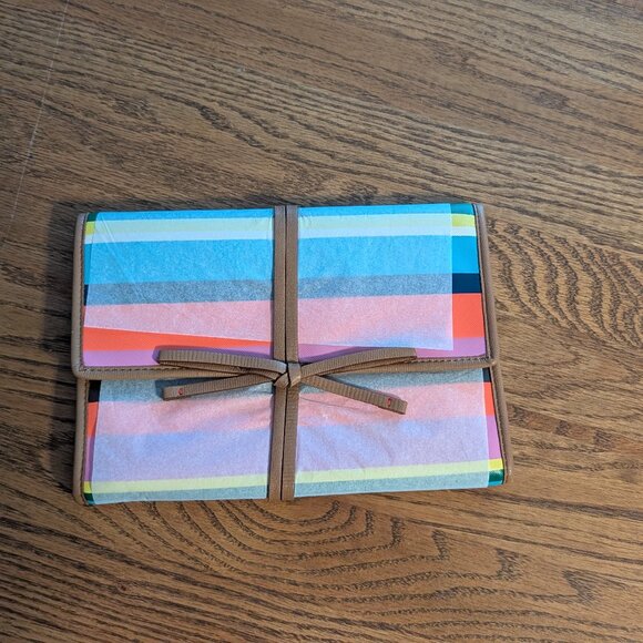 Stella & Dot Bring It - Picture 1 of 3